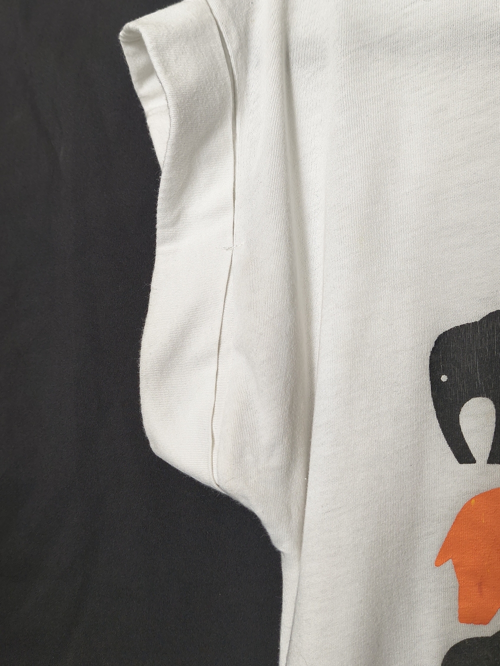 White Elephant Graphic T-Shirt Women’s Small Orange Black Animal Print Casual - Picture 4 of 6